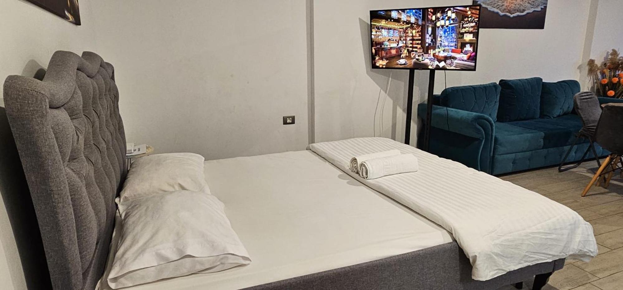 Luxury Suite Alezzi Beach Apartment Piscina Incalzita Sauna Jacuzzi Parking Năvodari Eksteriør bilde