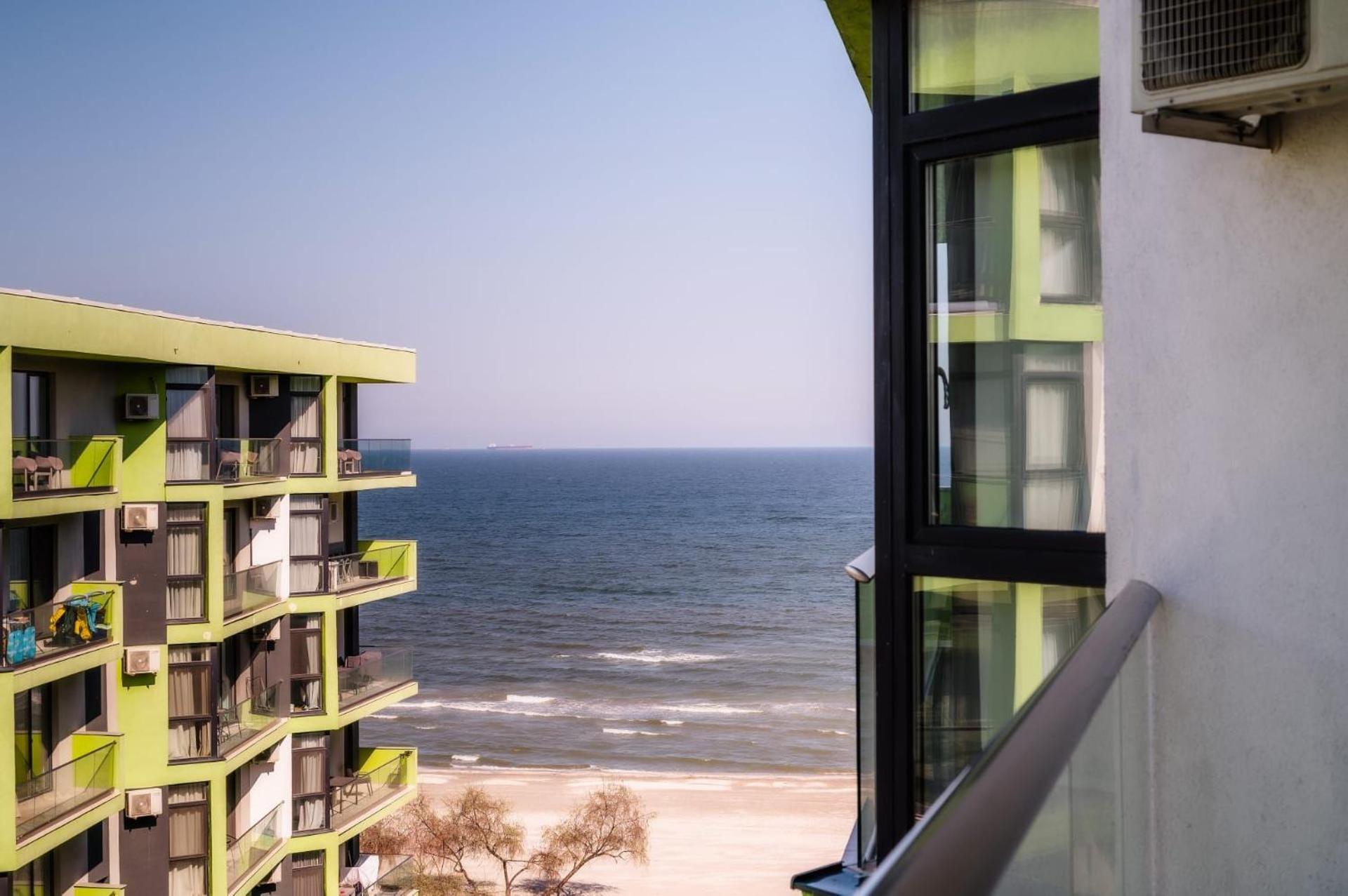 Luxury Suite Alezzi Beach Apartment Piscina Incalzita Sauna Jacuzzi Parking Năvodari Eksteriør bilde
